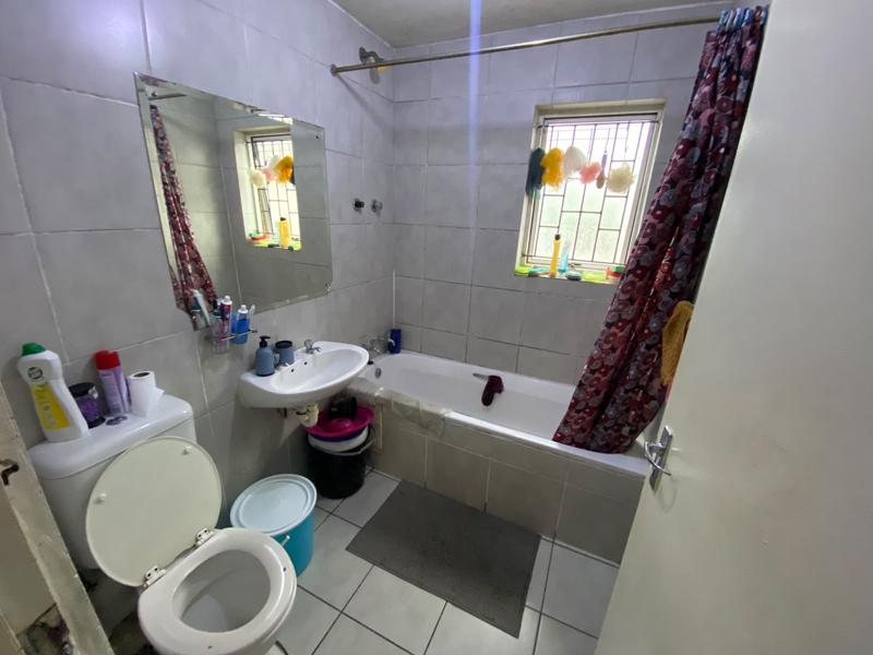 3 Bedroom Property for Sale in Maitland Western Cape
